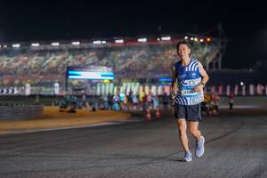 BIB: 4140
                            <button type="button" onclick="openModal(22812671)" class="btn btn-primary btn-sm float-right btn-popup" data-toggle="modal" data-target=".modal-high-quality">
                        <i class="fas fa-shopping-cart"></i> Add to Cart
                    </button>
                                            <button type="button" onclick="isThisMe(22812671, true)" class="btn btn-success btn-sm float-right btn-popup btn-isme hidden" data-toggle="tooltip" data-placement="bottom" title="นี่คือรูปของคุณใช่ไหม คลิกที่นี่เพื่อเอาเข้าอัลบั้ม">
                        <i class="fas fa-plus"></i> Add to album
                    </button>
                    <button type="button" onclick="isThisMe(22812671, false)" class="btn btn-warning btn-sm float-right btn-popup btn-isnotme hidden">
                        <i class="fas fa-ban"></i> Remove from album
                    </button>